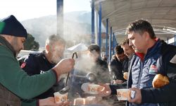 Babadağ Belediyesi geleneksel çorba hayrıyla esnafın içini ısıttı