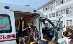 Öğrencilere ambulans tanıtıldı