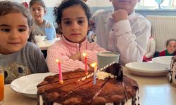 Tutak’ta 25 öğrenciye doğum günü sürprizi