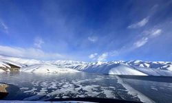 Yüksekova’daki Dilimli Barajı kısmen dondu