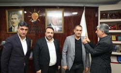 Dilovası'nda İYİ Parti'den istifa eden Orhan Kocabay, AK Parti'ye katıldı