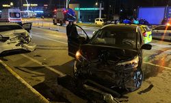 Edirne'de ciple otomobilin çarpıştığı kazada 2 kişi yaralandı
