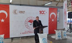 Harmancık'ta çiftçilere 8 ton aspir tohumu dağıtıldı