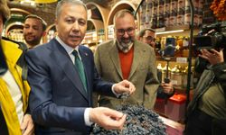 İçişleri Bakanı Yerlikaya, Fatih'te esnaf ziyareti yaptı