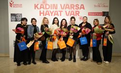 "Kadın Varsa Hayat Var" fotoğraf sergisi Esenler'de açıldı