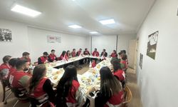 Kırklareli Valisi Birol Ekici, Türk Kızılayı gönüllüleri ile iftar programında buluştu