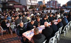 Lapseki Belediyesi, Cumhuriyet Mahallesi'nde iftar verdi