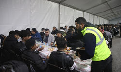Büyükşehir’in iftar geleneği: Farklı diller ve kültürler Ramazan’da aynı duada buluşuyor