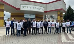 Balıkesir'de Öz İplik-İş Sendikası üyeleri işten çıkartılan 4 arkadaşları için eyleme başladı