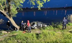 Büyükçekmece'de göle düşen otomobilin sürücüsü hayatını kaybetti