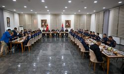 Kocaeli Valisi Yavuz, jandarma personeliyle iftar yaptı