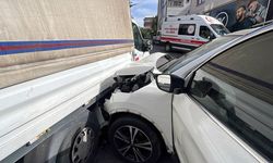 Kocaeli'de kamyonetle cipin karıştığı kazada 2 kişi yaralandı