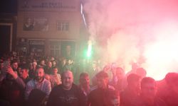 Sakarya Büyükşehir Belediye Başkanlığını kazanan AK Parti'li Yusuf Alemdar, vatandaşlara hitap etti: