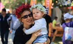 Uluslararası Portakal Çiçeği Karnavalı’nda hem esnaf hem de vatandaşlar mutlu