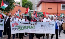 Bezmialem Vakıf Üniversitesi öğrencileri ve akademisyenleri, Filistin'e destek için yürüdü