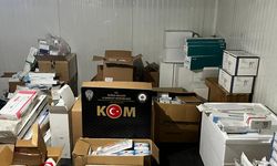 Bursa'da hastaneye ait medikal malzemeleri sattıkları iddia edilen 3 zanlı tutuklandı