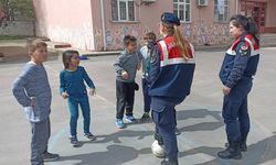 Edirne'de jandarmanın eğitim çalışmaları sürüyor