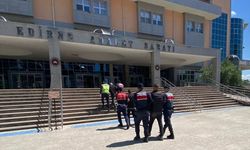 Edirne'de Yunanistan'a kaçmaya çalışan 12 terör örgütü üyesi yakalandı