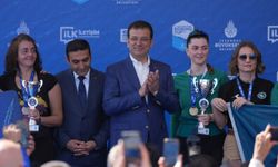 İBB Başkanı İmamoğlu, Haliç'teki kürek yarışında konuştu:
