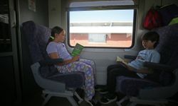 İlkokul öğrencilerine trenle yolculukta "Hayat Bilgisi" dersi
