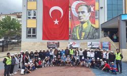 Karamürsel'de jandarma ekipleri öğrencilere trafik eğitimi verdi