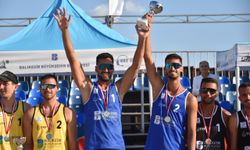 Plaj Voleybolu Balkan Şampiyonası’nda erkeklerde Özdemir-Kuru ikilisi şampiyon oldu