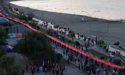 Samsun’da 1919 metrelik dev bayrakla yürüyüş düzenlendi