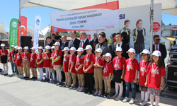 Toyota Otomotiv Sanayi Türkiye Trafik Güvenliği Resim Yarışmasıyla Genç Yetenekleri Ödüllendirdi