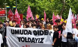 CHP Gençlik Kolları'ndan Ankara'da Anlamlı Yürüyüş