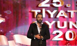 "25. Sadri Alışık Tiyatro ve Sinema Oyuncu Ödülleri" sahiplerini buldu