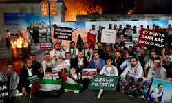 Ayasofya Meydanı'nda İsrail'in saldırılarına karşı "Say Stop" eylemi yapıldı