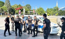 Edirne'de tanımadığı bir çifte bardak fırlatan şüpheli gözaltına alındı