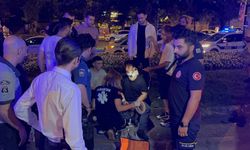 Fatih'te motosikletin yayaya çarptığı kazada 3 kişi yaralandı