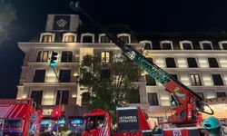 GÜNCELLEME - Kadıköy'de otelde çıkan yangın söndürüldü