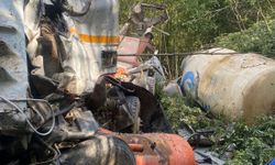 Kırklareli'nde devrilen beton mikserinin sürücüsü hayatını kaybetti