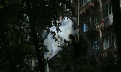 Kocaeli'de çıkan yangında 4 iş yerinde hasar oluştu