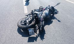 Kocaeli'de kamyonetle çarpışan motosikletin sürücüsü yaralandı