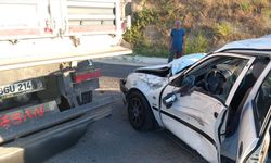 Orhangazi'de tıra çarpan otomobildeki 4 kişi yaralandı