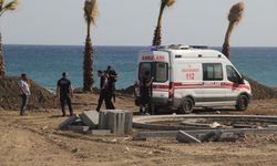 Tekirdağ'da denizde mahsur kalan 2 kişiyi Sahil Güvenlik ekipleri kurtardı