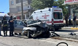 Tekirdağ'da otomobil ile yolcu minibüsü çarpıştı, 5 kişi yaralandı