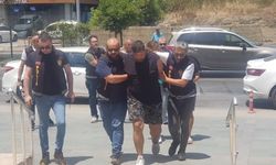 Antalya’da bıçaklı kavganın şüphelileri adliyeye sevk edildi