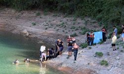 Gölette boğulan anne ve 2 çocuğunun cenazeleri Büyükşehir dalgıçları tarafından sudan çıkarıldı