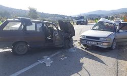 Bursa'da trafik kazasında 3 kişi yaralandı