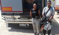 Edirne'de, Bulgaristan'a çıkış yapacak tırda 2 düzensiz göçmen yakalandı