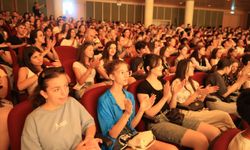 Edirne'de yaz kampındaki Balkanlar'dan gelen öğrencilere özel konser verildi
