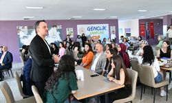 Gençlik ve Spor Bakan Yardımcısı Eminoğlu, Tekirdağ'da gençlerle bir araya geldi