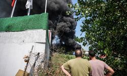 GÜNCELLEME 2 - Bursa'da fabrika ve geri dönüşüm tesisinden yayılan yangına müdahale sürüyor