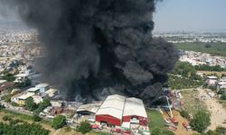 GÜNCELLEME - Bursa'da fabrika ve geri dönüşüm tesisinde süren yangın yayılıyor