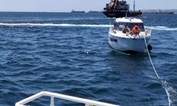 İstanbul'da makine arızası nedeniyle sürüklenen tekne kurtarıldı