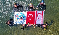 Marmara Denizi'nde Kıbrıs Barış Harekatı'nın 50. yıl dönümünde KKTC bayrağı açtılar